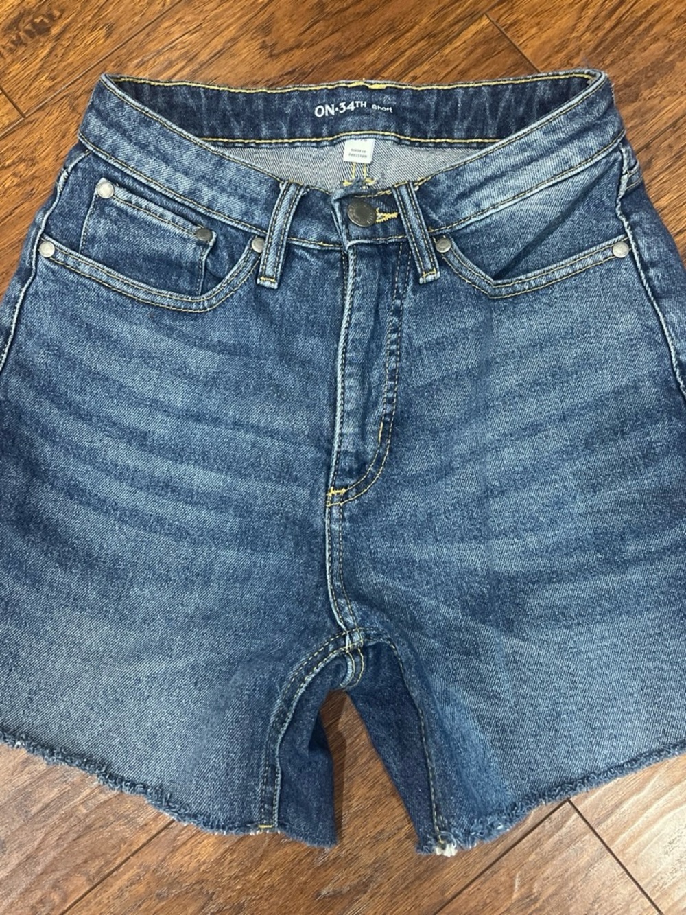 ON-34TH High Waist Denim Shorts in Medium Blue Womens 2/26 Stretch